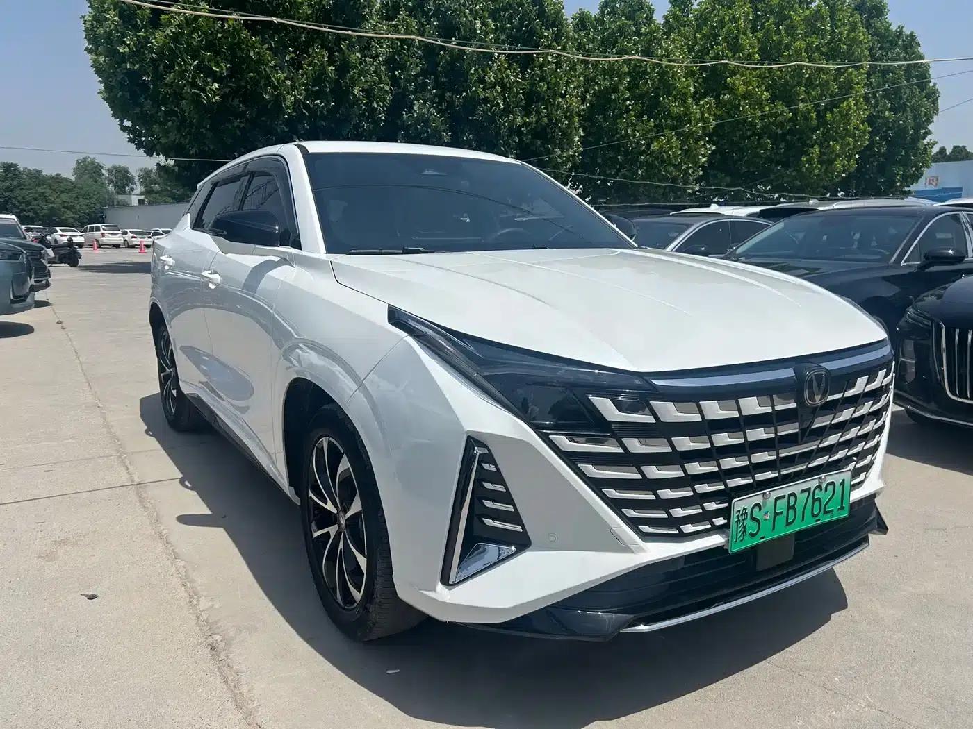 Changan UNI-Z New Energy 2024 Blue Whale Smart Electric iDD 125km Superior Edition — миниатюра 3