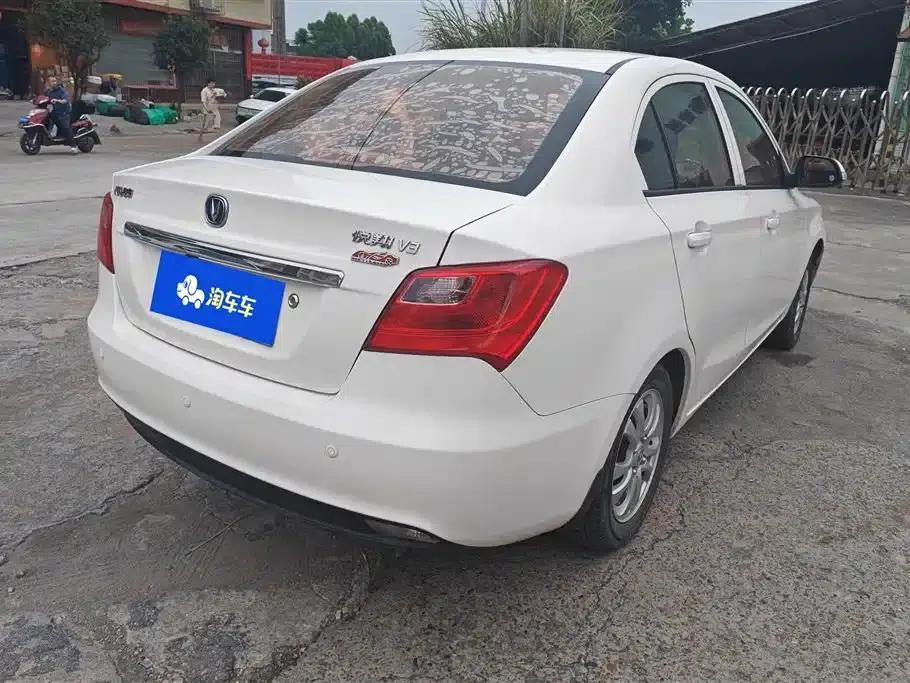 Yuexiang V3 2015 1.4L Manual Comfort Edition (National V Emission Standard) — миниатюра 3