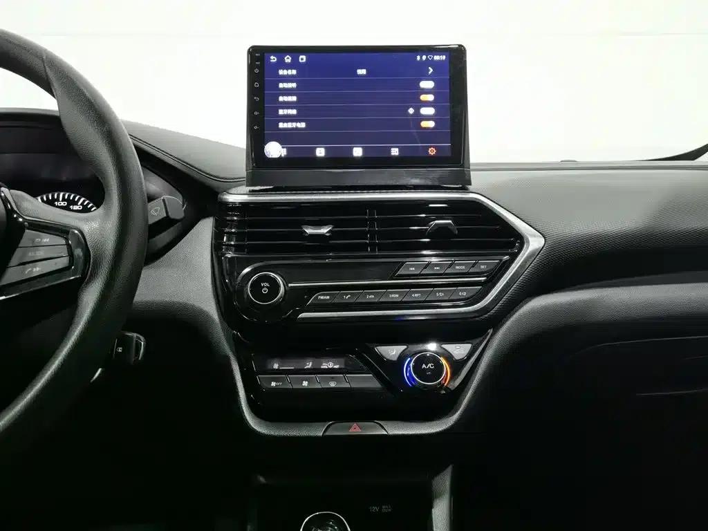 Yuexiang 2019 1.5L DCT Comfort Model (National VI Emission Standard) — миниатюра 12