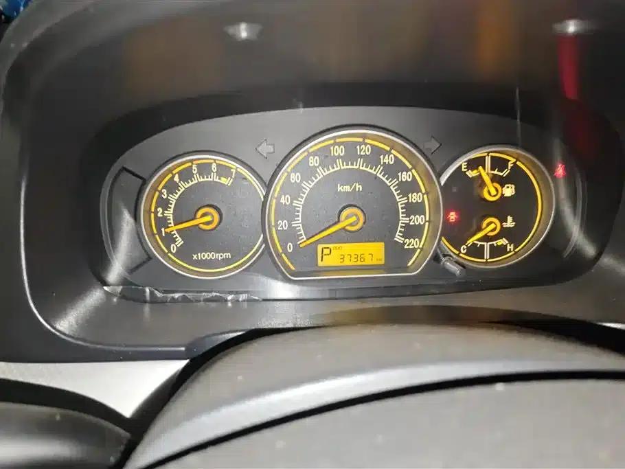 Yuexiang 2009 Sedan 1.5L Automatic Premium — миниатюра 14