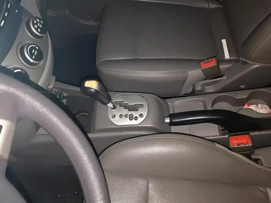 Yuexiang 2009 Sedan 1.5L Automatic Premium — миниатюра 16