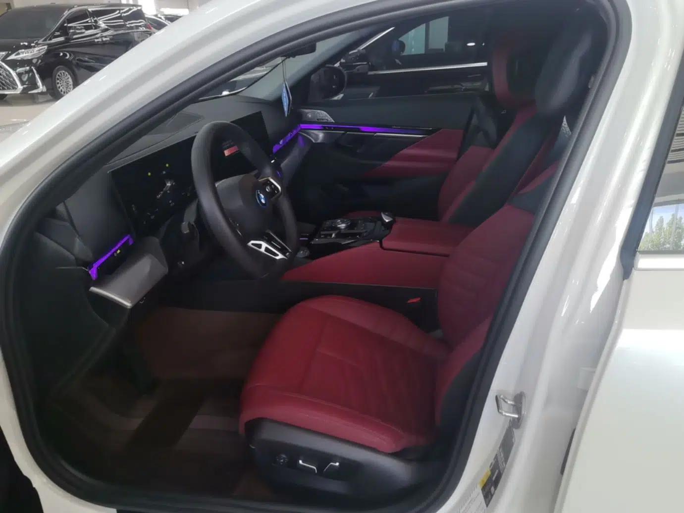 BMW i5 2025 eDrive 40L M Sport Package — миниатюра 18