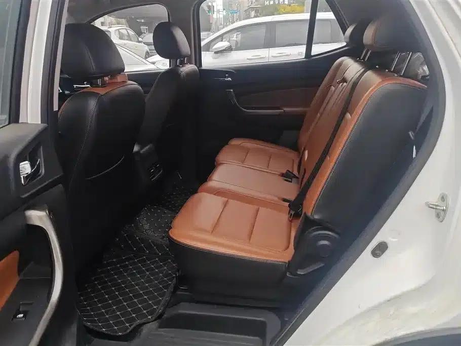 Changan Oushang CX70 2016 1.6L Manual Deluxe Edition — миниатюра 11