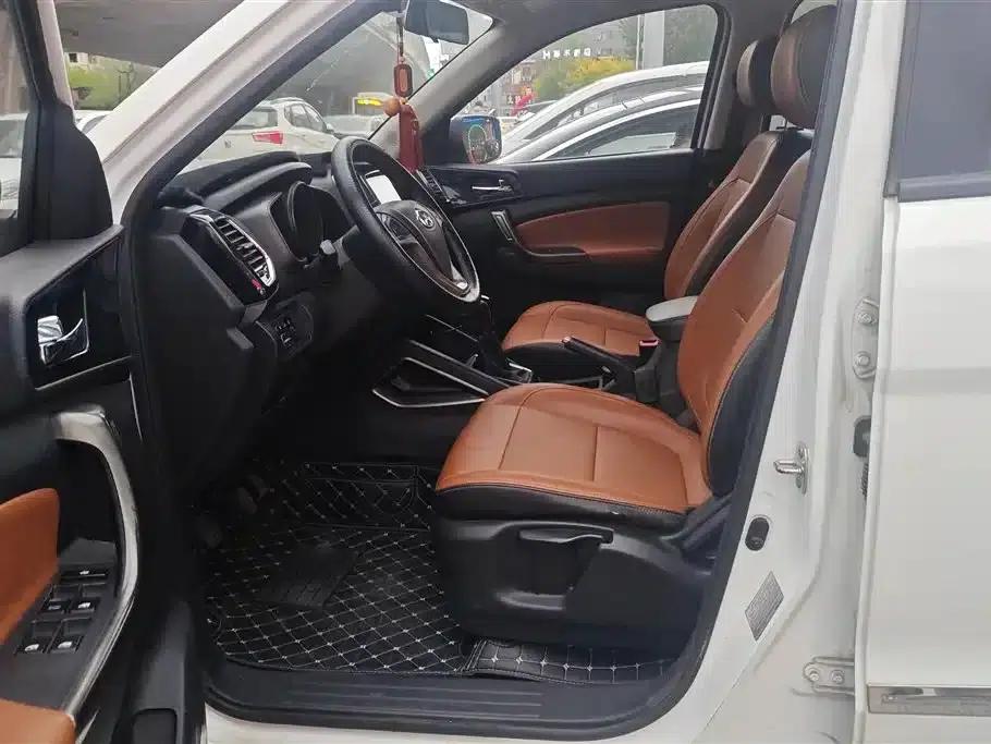 Changan Oushang CX70 2016 1.6L Manual Deluxe Edition — миниатюра 9