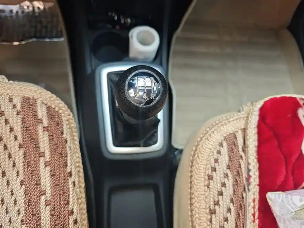 Oulive 2013 1.2L Manual Elite — миниатюра 11