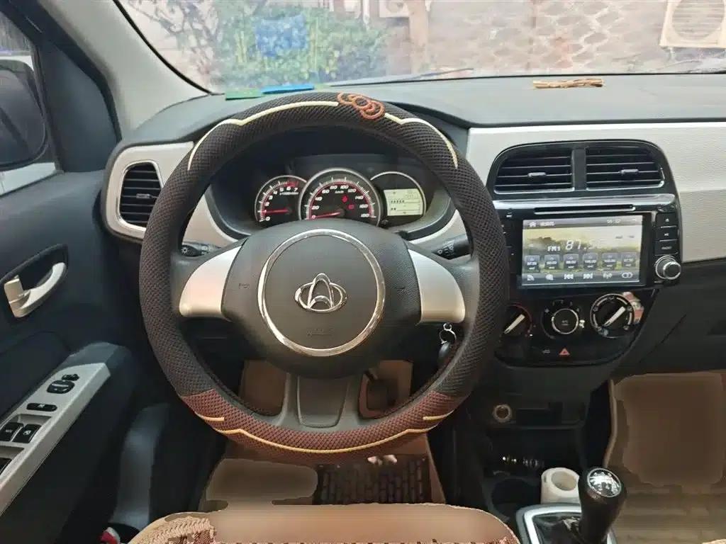Oulive 2013 1.2L Manual Elite — миниатюра 7