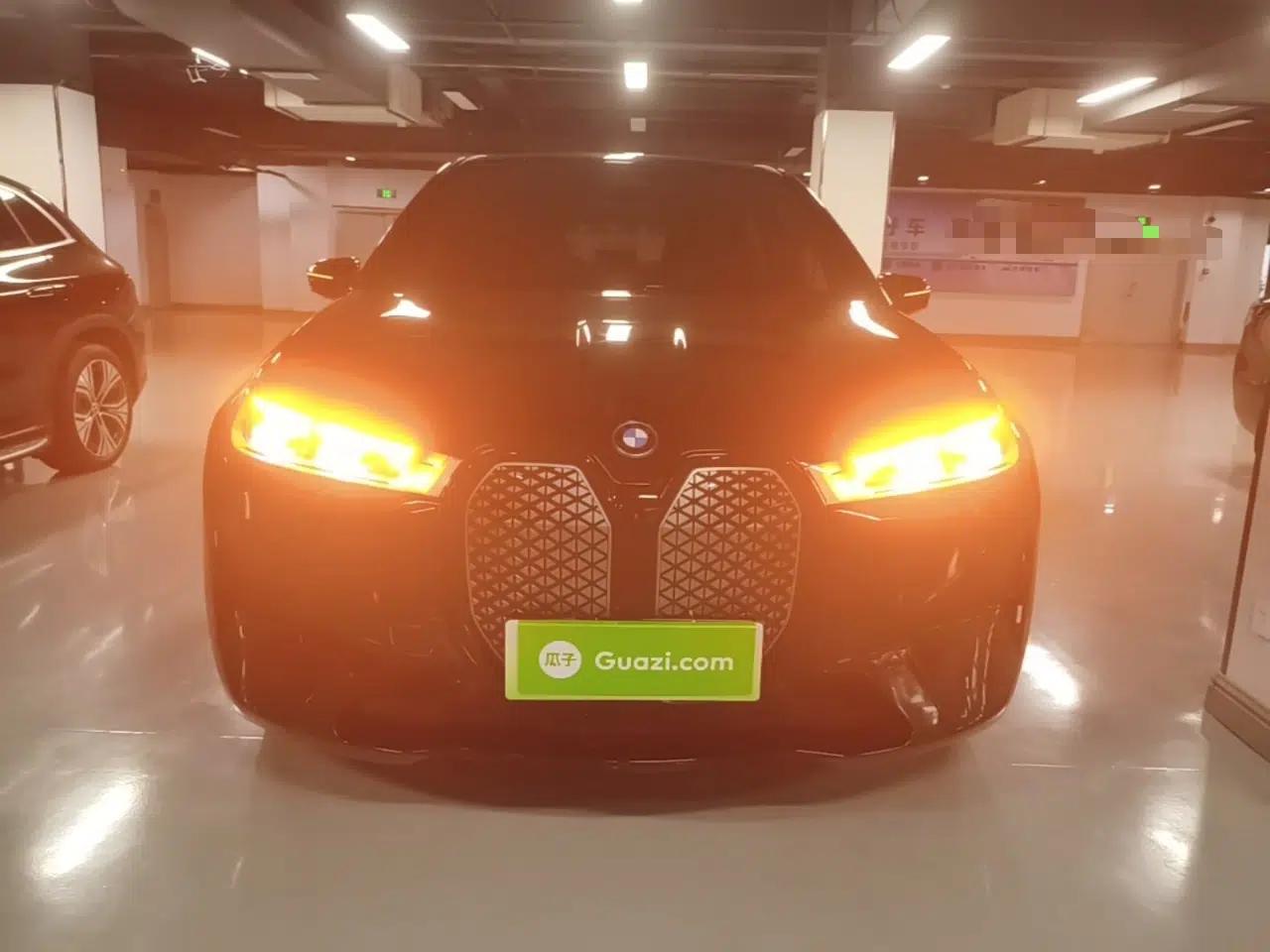 BMW iX 2023 Updated xDrive40 — миниатюра 2