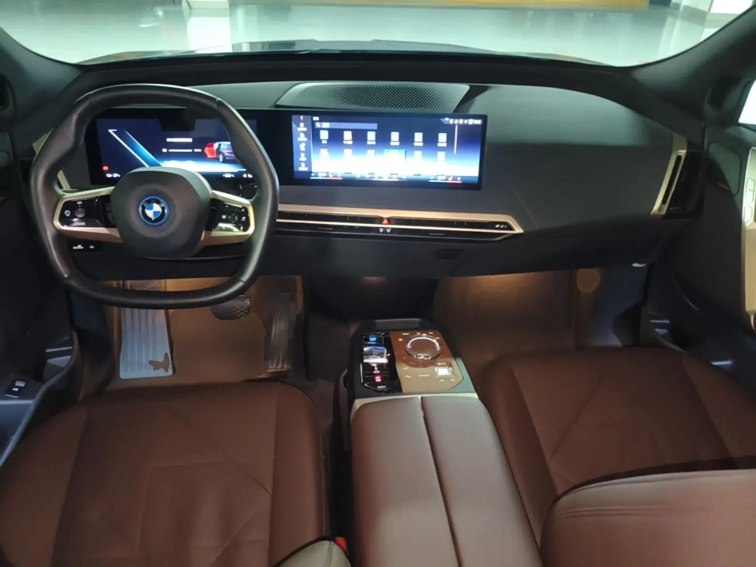 BMW iX 2023 Updated xDrive40 — миниатюра 13