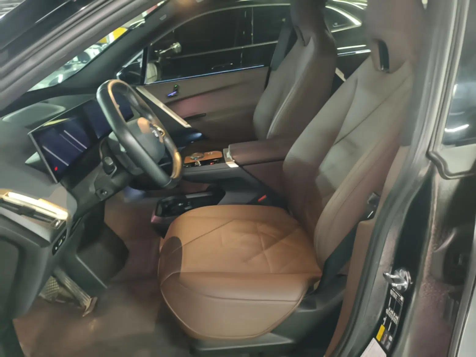 BMW iX 2023 Updated xDrive40 — миниатюра 18