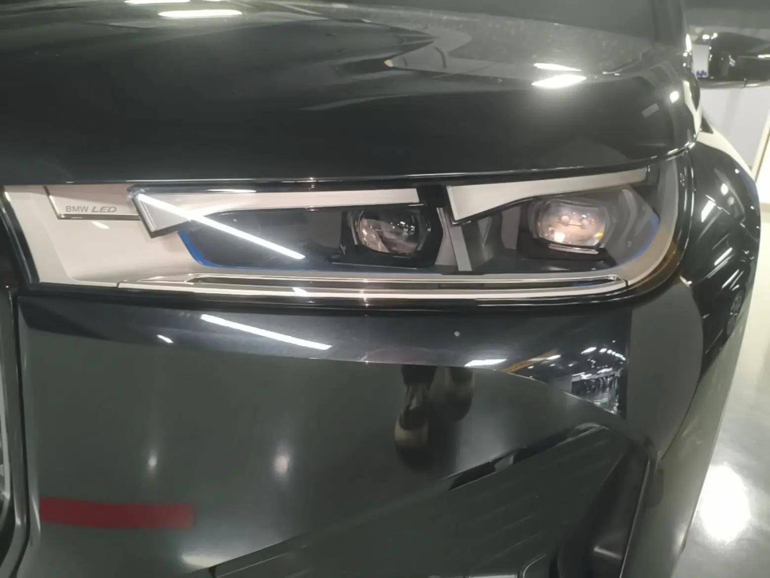 BMW iX 2023 Updated xDrive40 — миниатюра 9