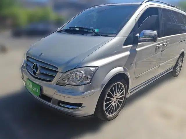 Mercedes-Benz Viano 2011 3.5L 125th Anniversary Edition 7 Seats