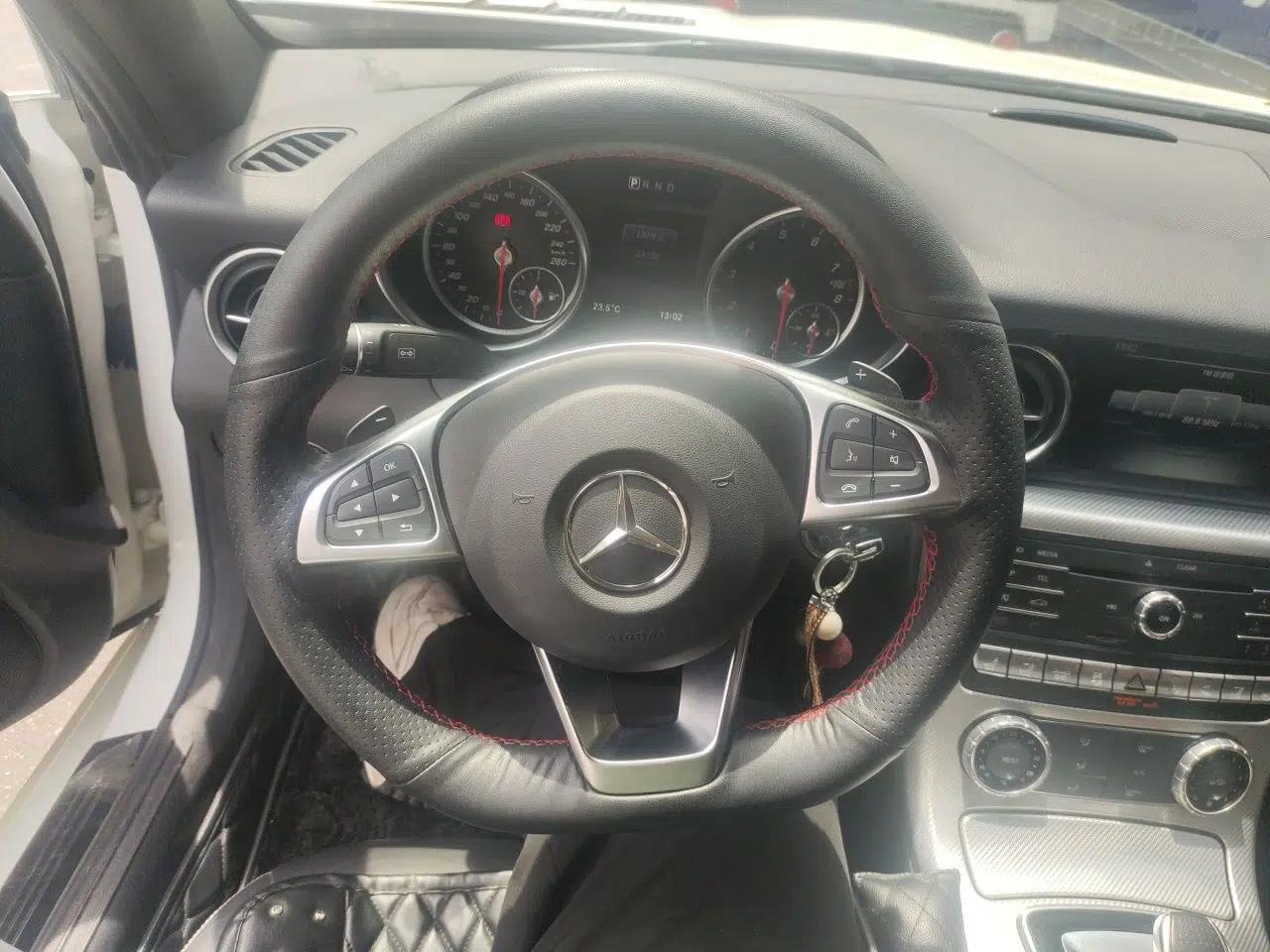 Mercedes-Benz SLC 2016 SLC 200 Fashion Model — миниатюра 11