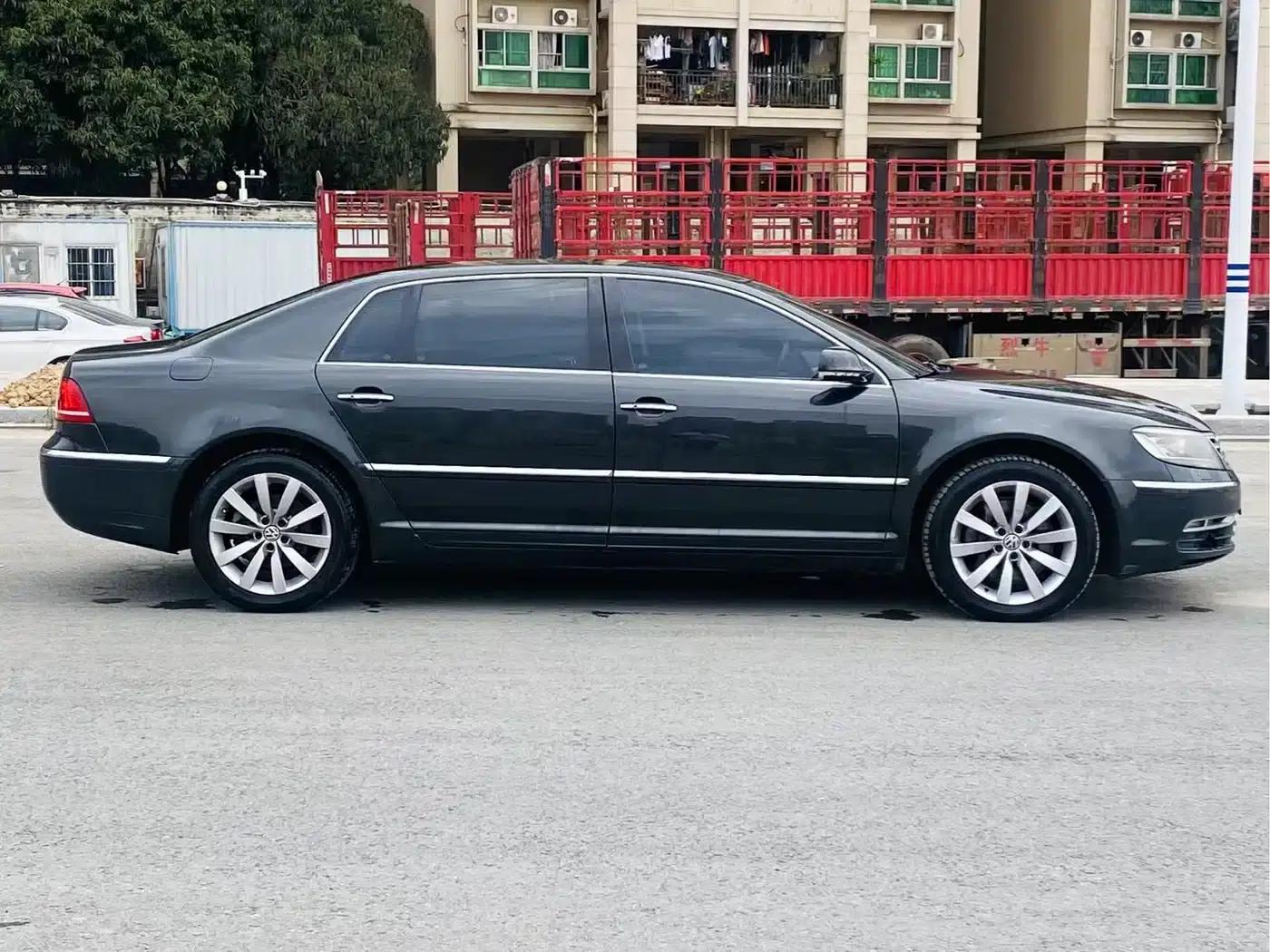 Phaeton 2011 3.6L V6 5-seater Extended Business Edition — миниатюра 2