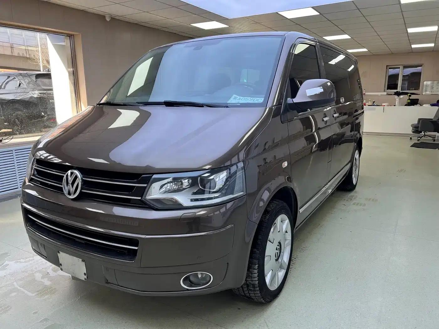 2014 Multivan 2.0TSI AWD Executive Edition — миниатюра 1