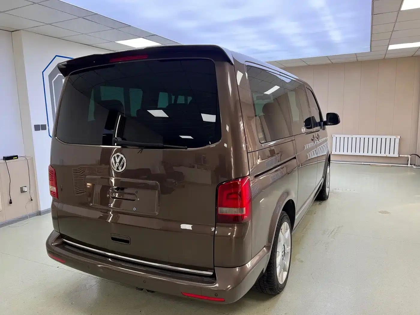 2014 Multivan 2.0TSI AWD Executive Edition — миниатюра 4