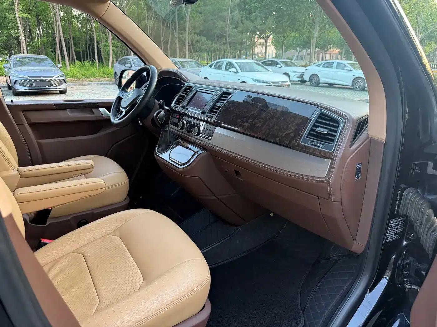 Caravelle 2017 2.0TSI 4WD Luxury 7-Seater — миниатюра 8