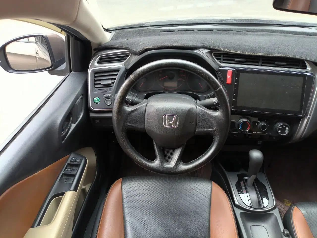 Honda Greiz 2016 1.5L CVT Classic Edition — миниатюра 11