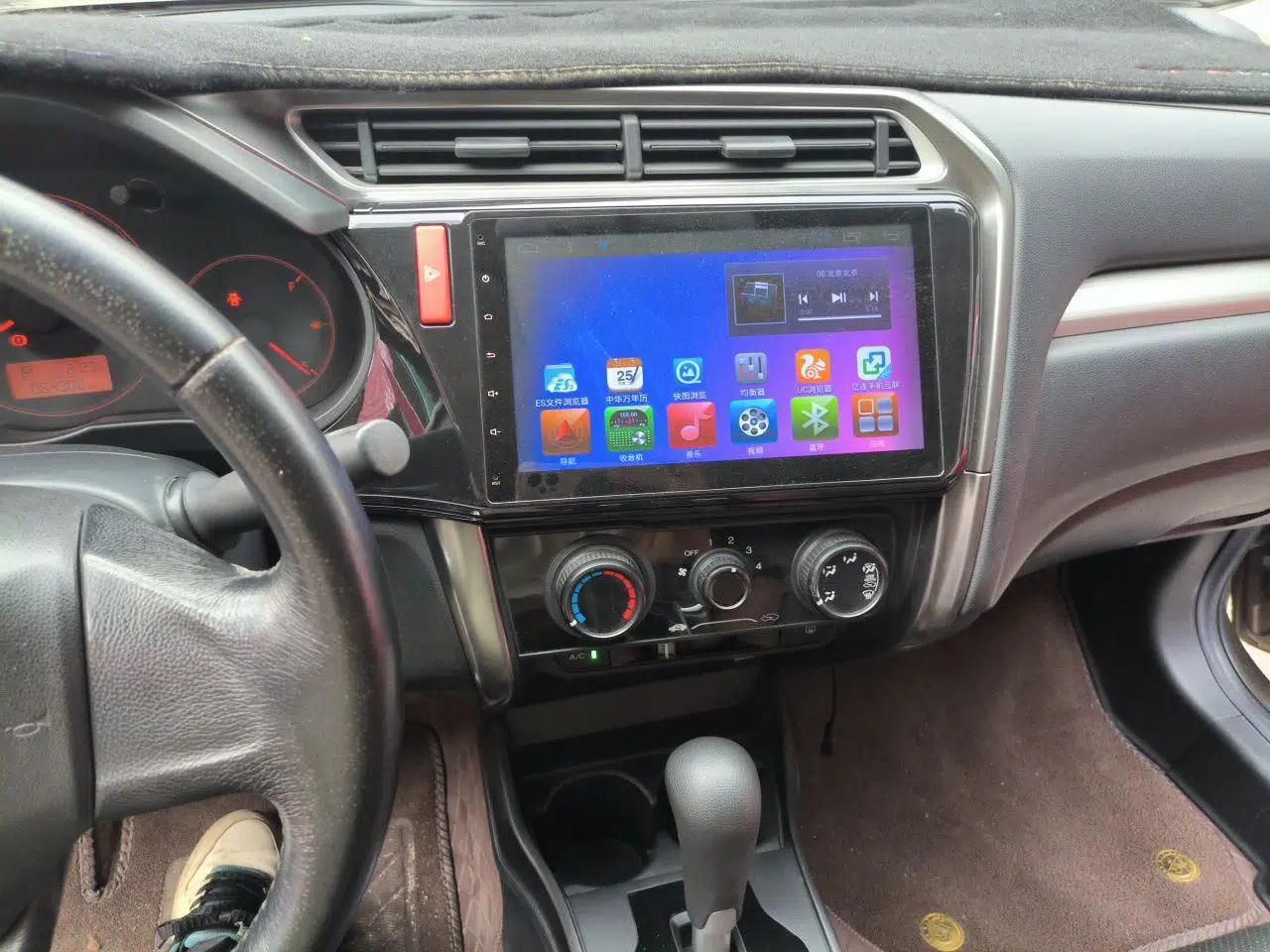Honda Greiz 2016 1.5L CVT Classic Edition — миниатюра 14