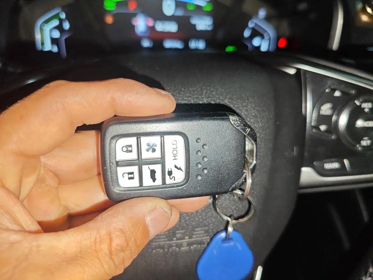 Honda CR-V New Energy 2021 Rui Hybrid e+ 2.0L Zhiya Edition — миниатюра 9
