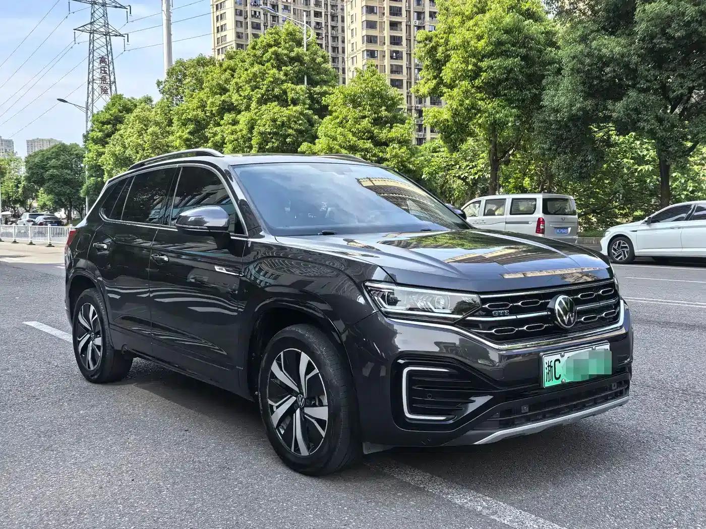 Tayron GTE Plug-in Hybrid 2022 1.4T Luxury Edition — миниатюра 3