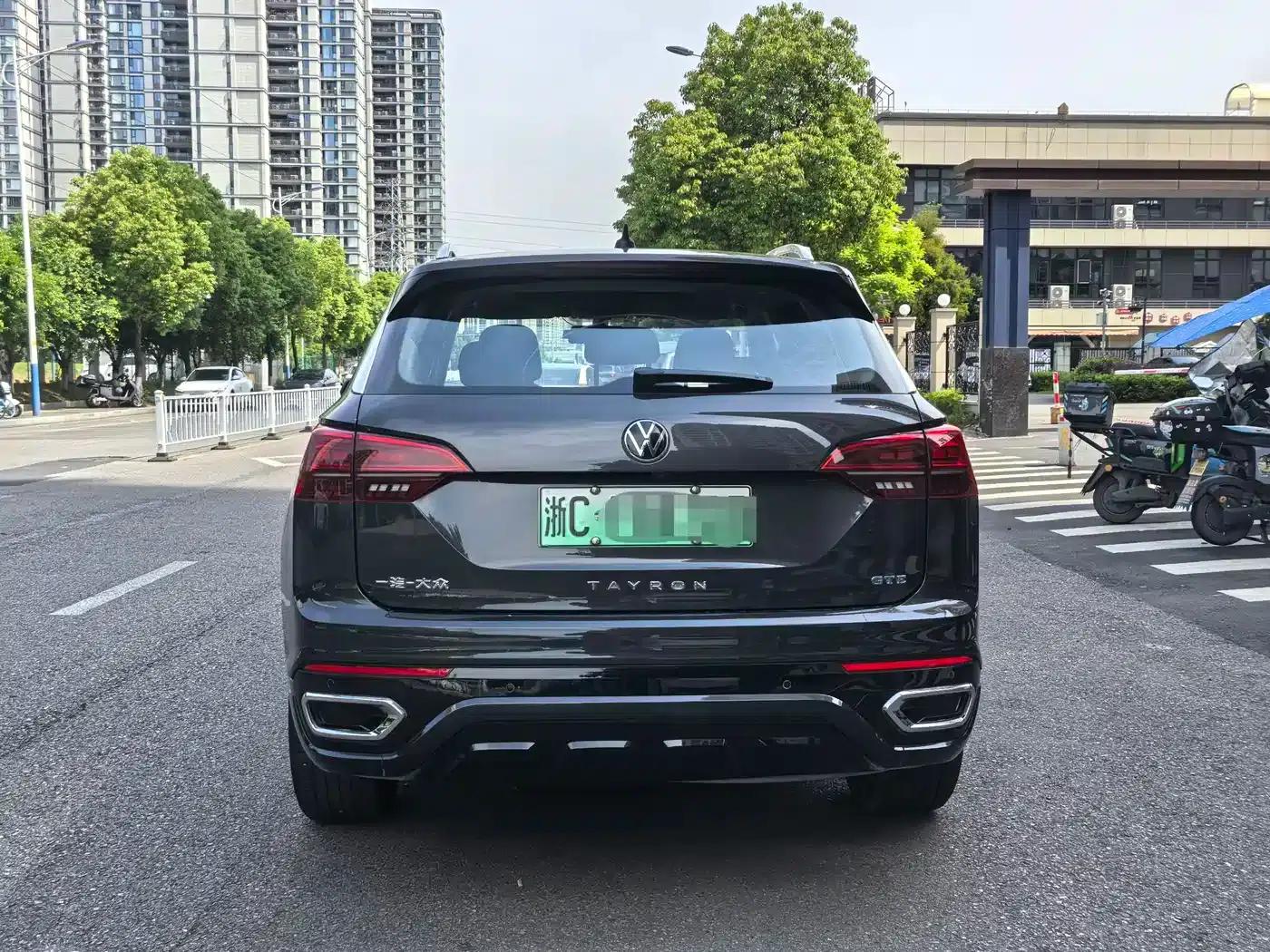 Tayron GTE Plug-in Hybrid 2022 1.4T Luxury Edition — миниатюра 5