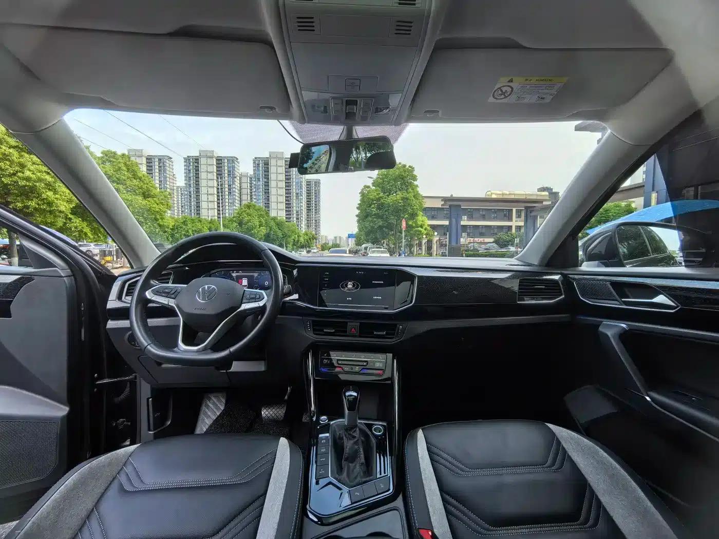Tayron GTE Plug-in Hybrid 2022 1.4T Luxury Edition — миниатюра 9