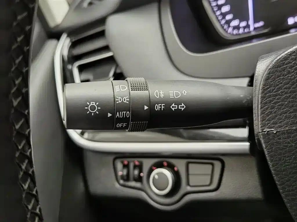 Maxus G20 2020 2.0T Gasoline Automatic Luxury Edition — миниатюра 21