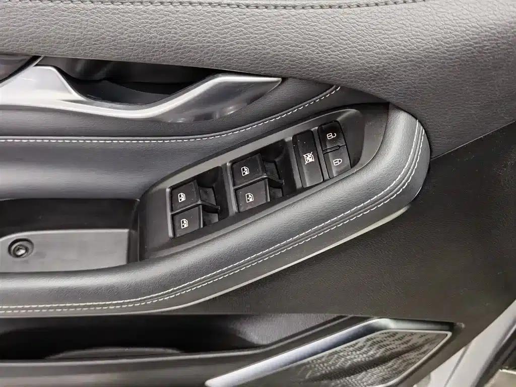 Maxus G20 2020 2.0T Gasoline Automatic Luxury Edition — миниатюра 9
