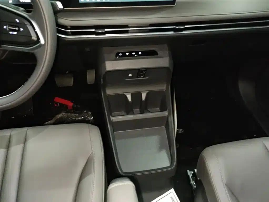 Everyone 7 2024 Facelift Super Hybrid Long Range Enjoy Edition — миниатюра 14