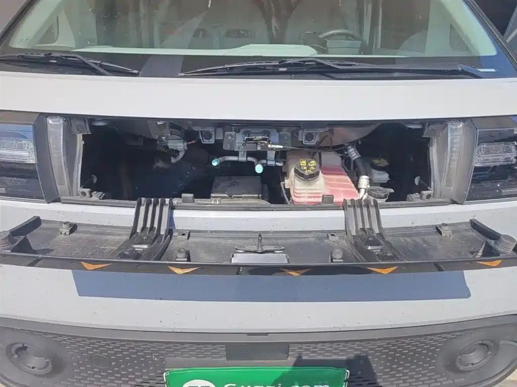 Dana V1 2025 Model V1+ Short Wheelbase Low Roof Multi-functional Version (42kWh) — миниатюра 20