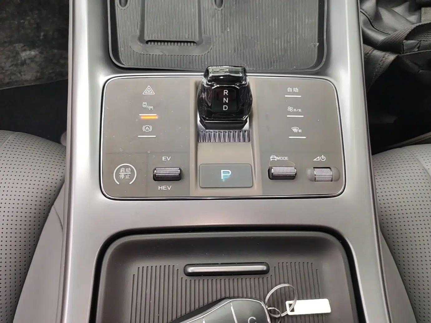 BYD Seal 07 DM-i 2025 DM-i 1.5L 125km Elite Model — миниатюра 17