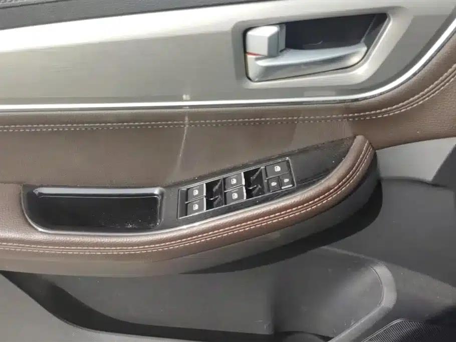 Jingyi X5 2017 Enjoy Series 1.5T CVT Luxury — миниатюра 7