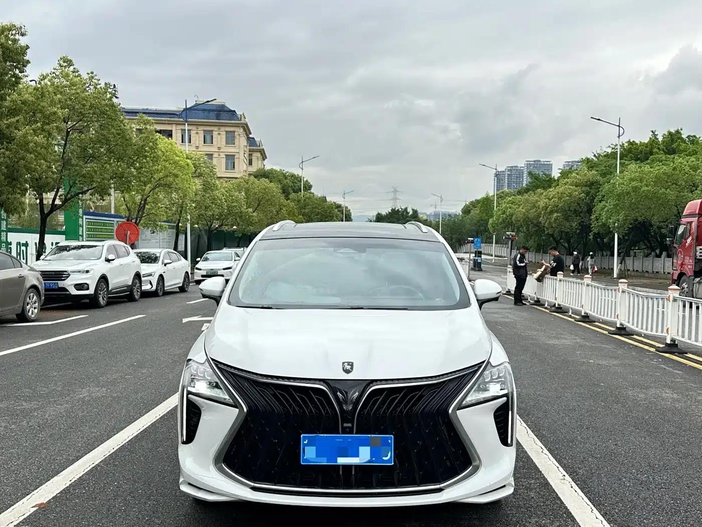 Fengxing Yacht 2022 1.5T DCT Wave Chaser Edition — миниатюра 2