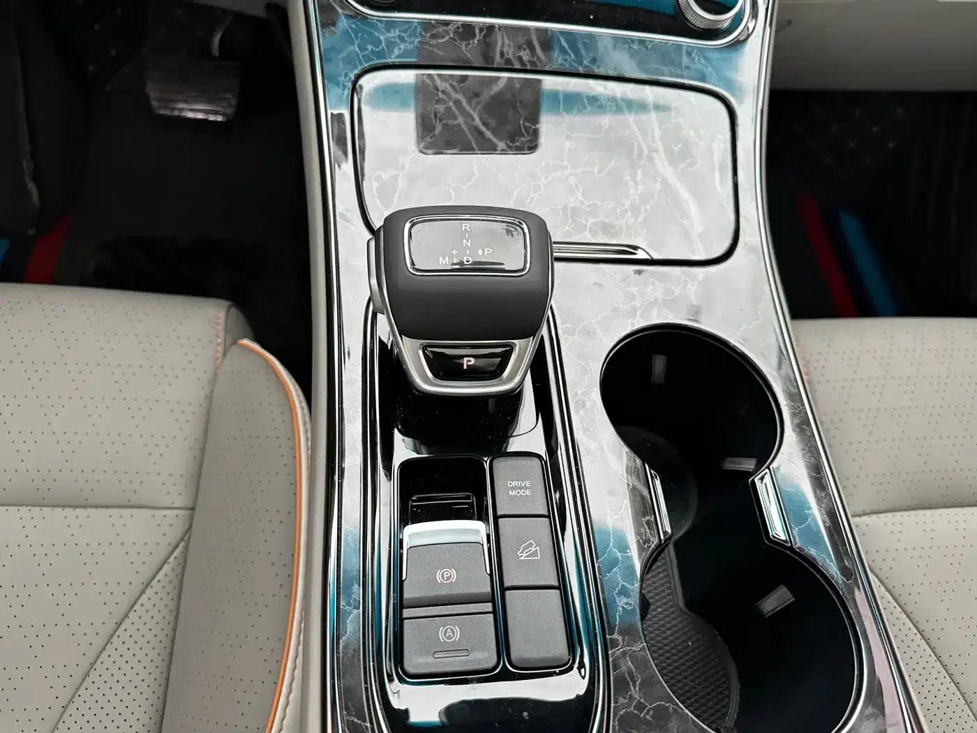 Fengxing Yacht 2022 1.5T DCT Wave Chaser Edition — миниатюра 10