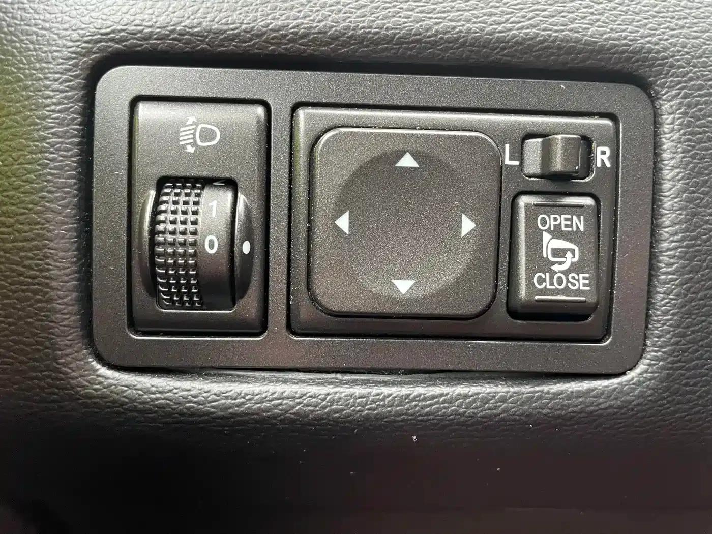 Fengxing T5L 2019 1.5T CVT Luxury 7-seater — миниатюра 10