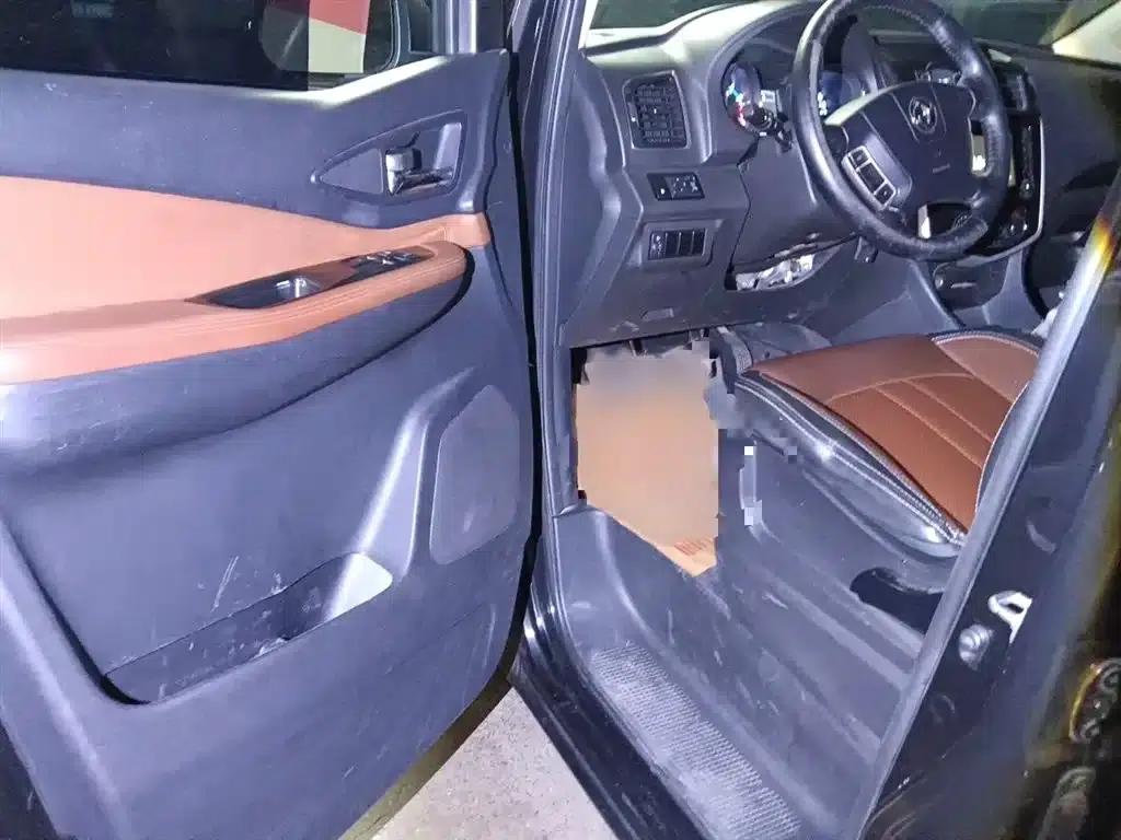 Fengxing F600 2016 Model F600L 2.0L Premium Edition — миниатюра 14