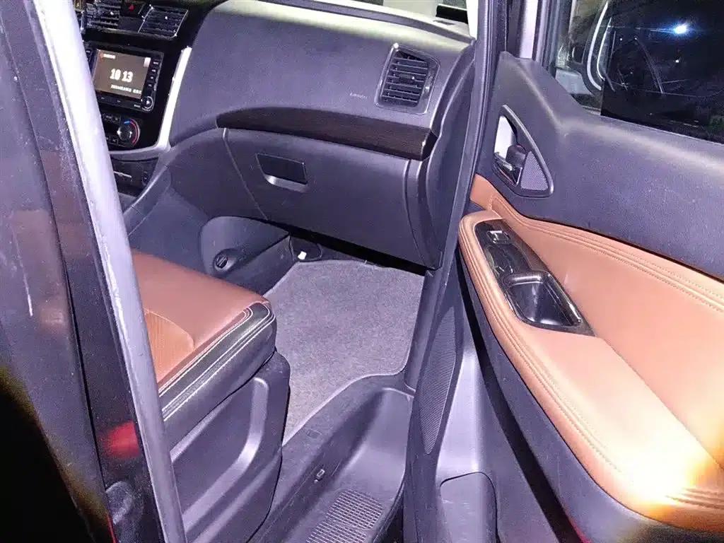 Fengxing F600 2016 Model F600L 2.0L Premium Edition — миниатюра 20