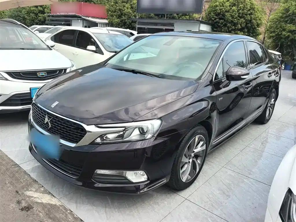 DS 5LS 2016 1.6T Elegant Edition THP160 — миниатюра 1