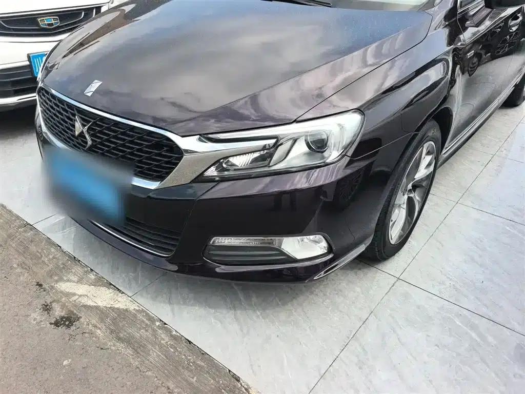 DS 5LS 2016 1.6T Elegant Edition THP160 — миниатюра 18