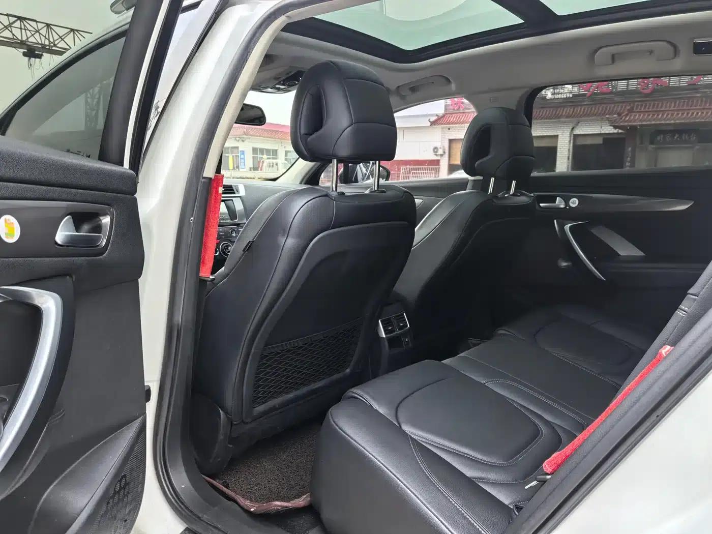 DS 6 2016 1.6T Luxury Edition THP160 — миниатюра 12