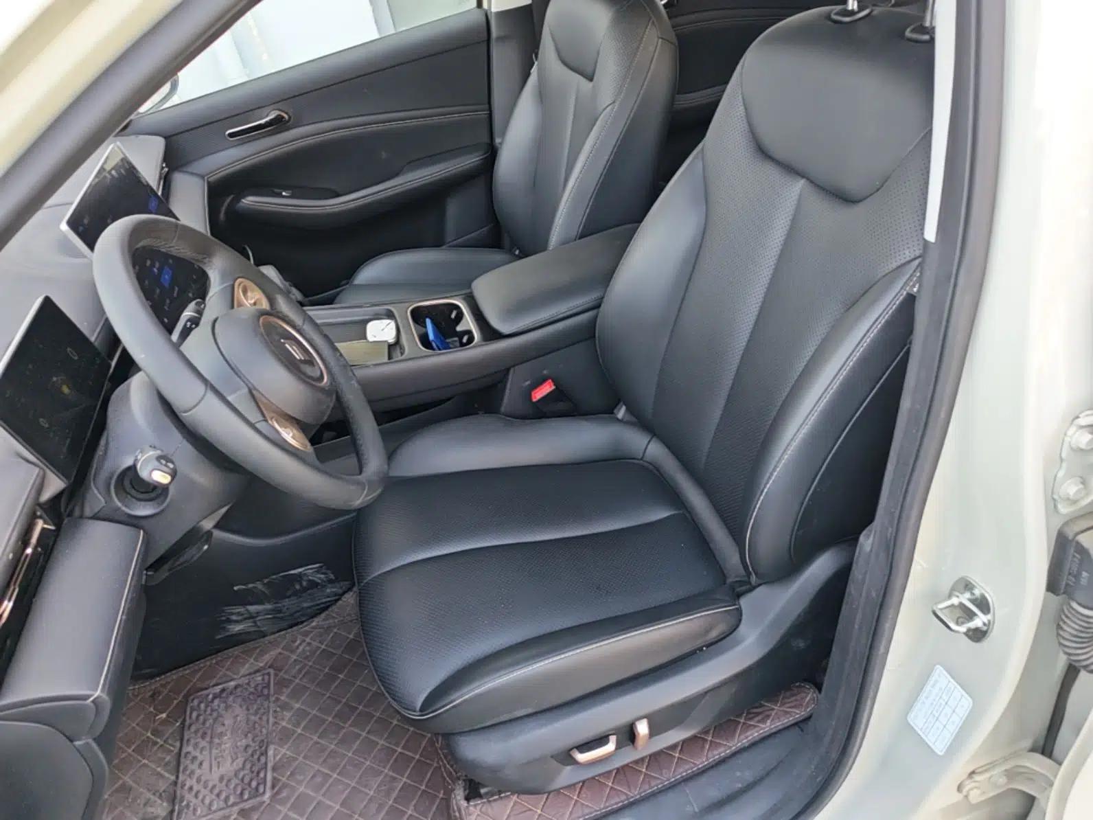 Baojun Yunhai 2024 140km Plug-in Hybrid Version — миниатюра 18