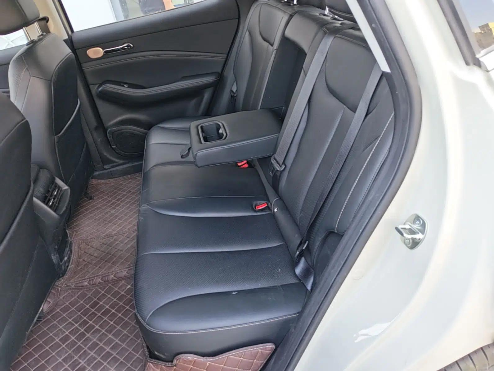 Baojun Yunhai 2024 140km Plug-in Hybrid Version — миниатюра 20