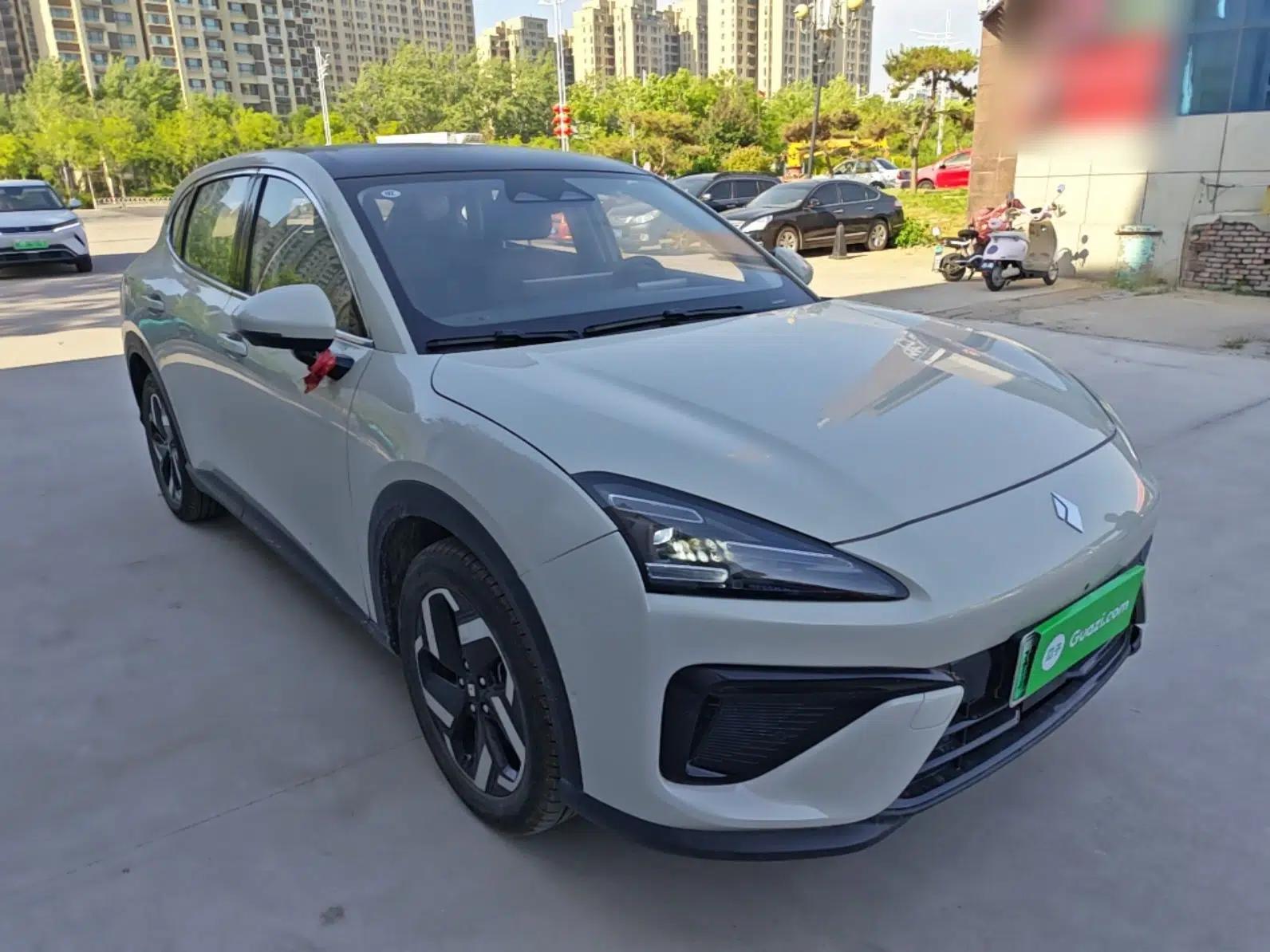 Baojun Yunhai 2024 140km Plug-in Hybrid Version — миниатюра 3