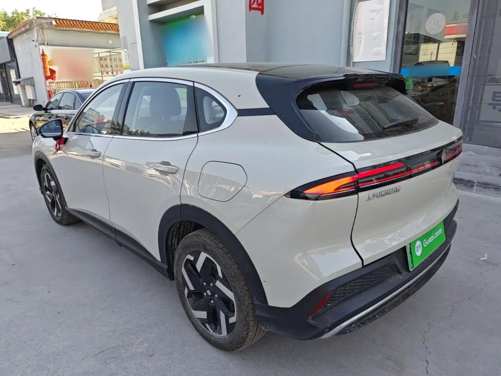 Baojun Yunhai 2024 140km Plug-in Hybrid Version — миниатюра 4