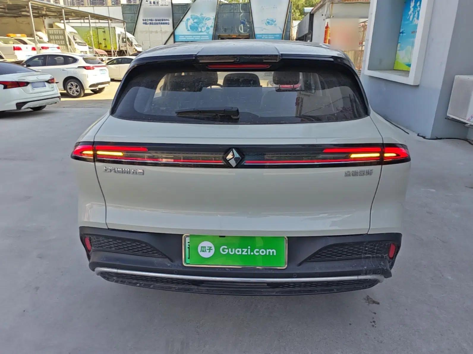 Baojun Yunhai 2024 140km Plug-in Hybrid Version — миниатюра 5