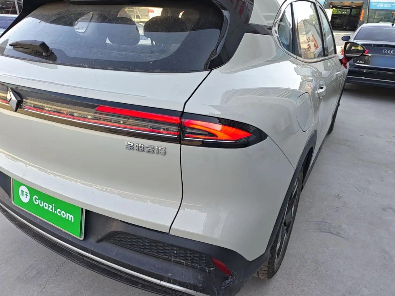 Baojun Yunhai 2024 140km Plug-in Hybrid Version — миниатюра 7