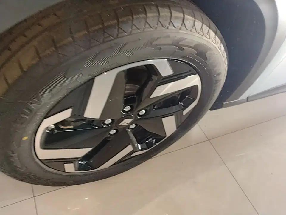 Baojun Yunhai 2026 Model 500km Pure Electric Elegant Edition — миниатюра 8