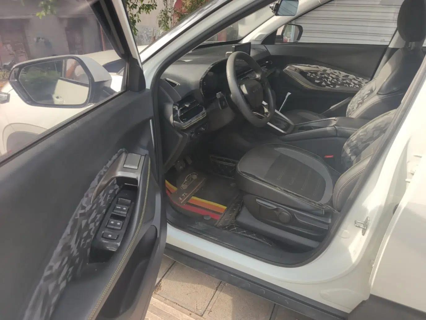Baojun RS-3 2020 1.5L CVT Smart Elite Edition — миниатюра 19
