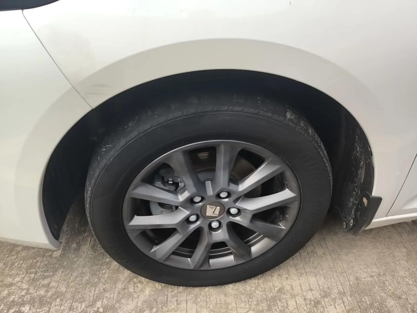 Baojun RC-5 2020 1.5L CVT Smart Elite Edition — миниатюра 8