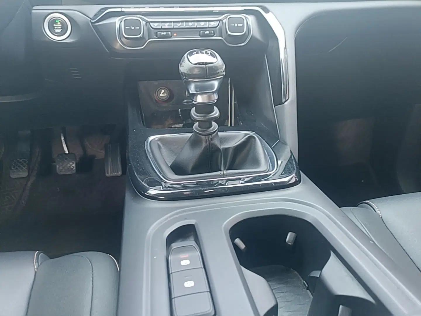 Baojun RS-5 2019 1.5T Manual Super Connected Luxury Edition China VI — миниатюра 16